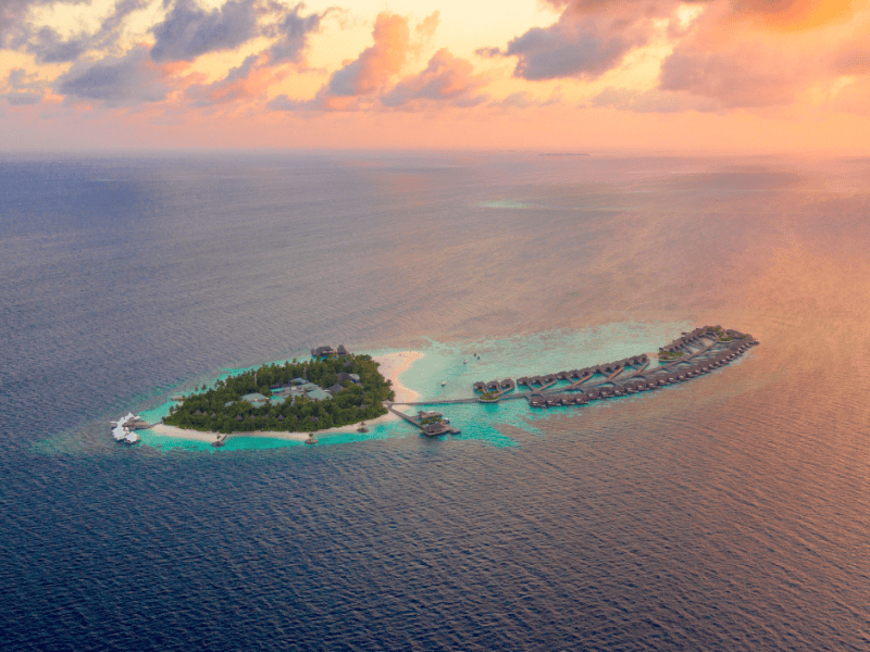 8 Reasons To Travel to Fiji this fall